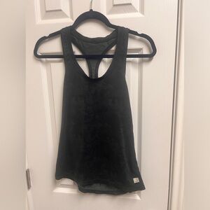 Vuori Black Camo Tank, Womens medium